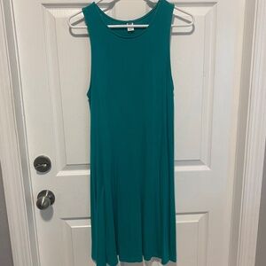 Dress: women’s medium